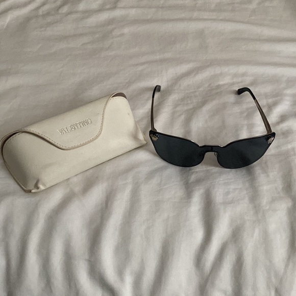 Valentino Cat Eye sunglasses main image 6